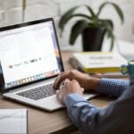 Freelance vs. Full-Time Content Writing Jobs: Which is Right for You?